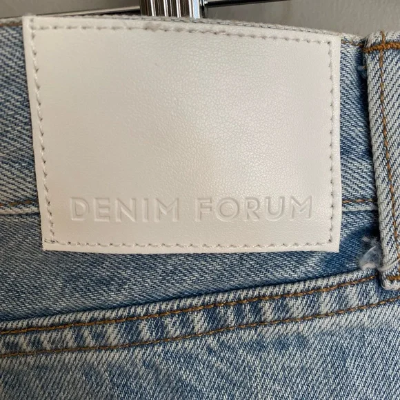 Aritzia Denim Forum The '90s Cargo Classic Mini Size 30 - Picture 12 of 16